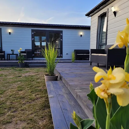 Aguś Komfortowe I Nowczesne W Cichej Okolicy Niedaleko Plaży *